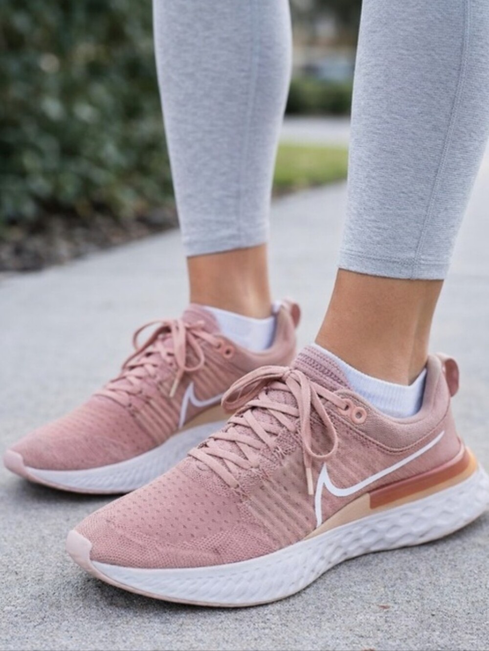 Nike Women's React Infinity Run Flyknit 2 - Blush Pink/White